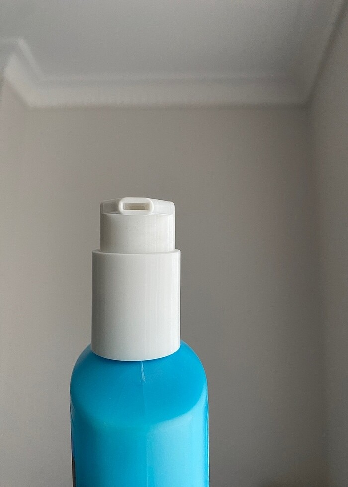 Neutrogena Hydro Boost Ultra Hafif Jel Vücut Losyonu - Görsel 3