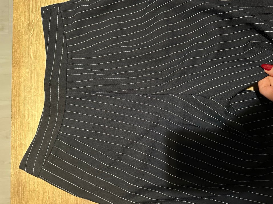 Lacivert Çizgili Kadın Takım Elbise - Görsel 4