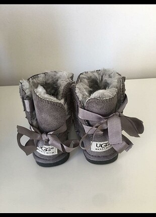 Ugg bot