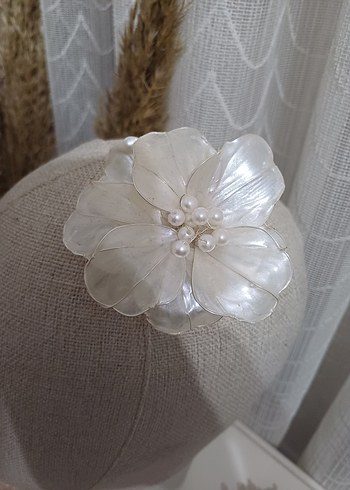İnci Detaylı Beyaz İpek Saç Aksesuarı - Görsel 4