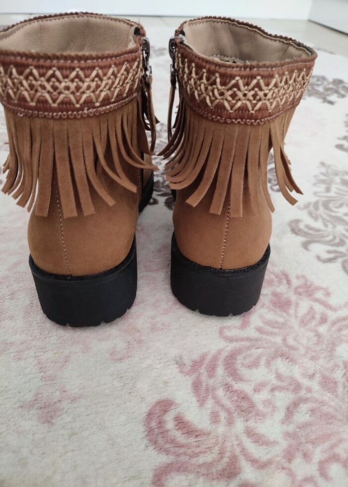 Püsküllü süet bot - Görsel 3