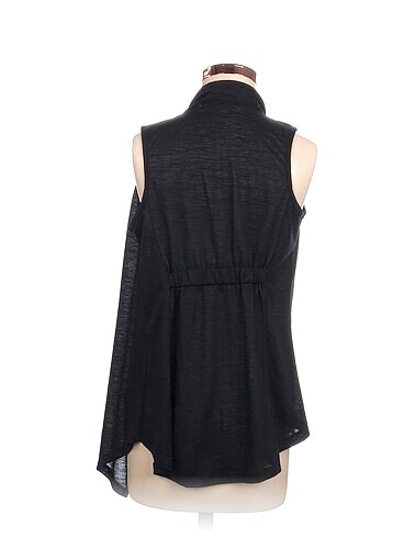 m Beden Batik Yelek %70 İndirimli.