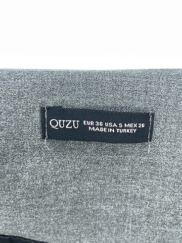 36 Beden gri Renk Quzu Mini Etek %70 İndirimli.