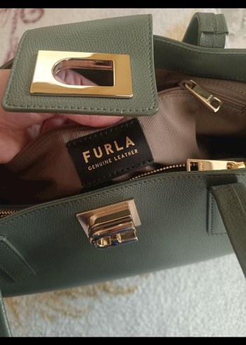 Beden furla Klasik Şıklıkta Pastel Yeşil Deri Çanta