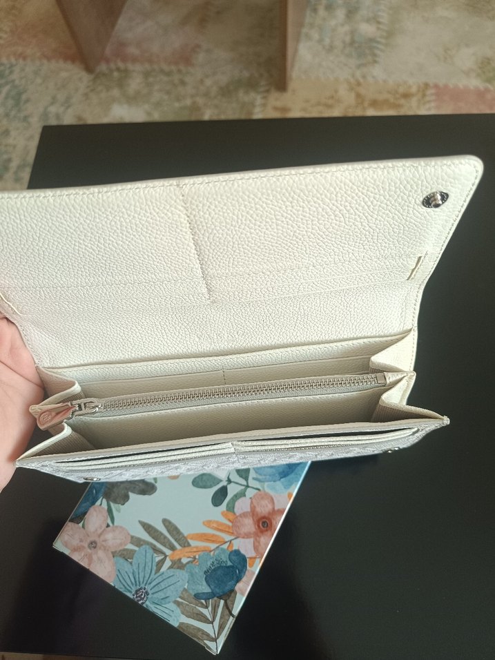 Vakko Beyaz gri geçişli Deri Tokalı Kadın Cüzdan - Görsel 4