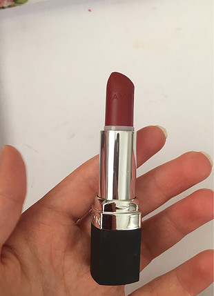 Avon ruj 