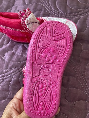 Gezer Pembe Patik