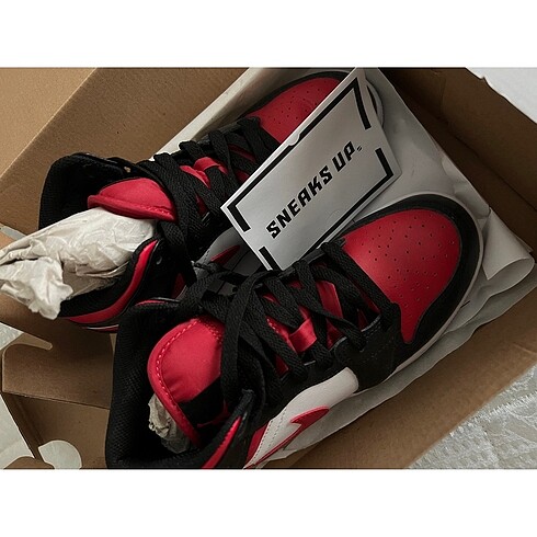 Nike Nike jordan air mid 1