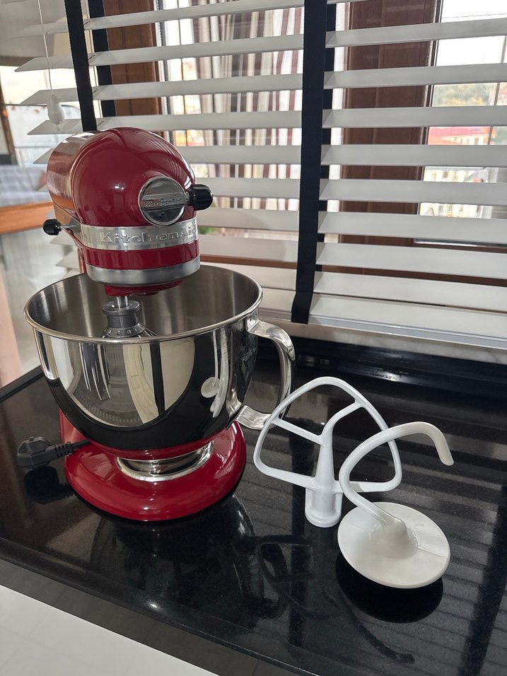 Kırmızı Parlak Artisan Mutfak Mikseri - Görsel 5