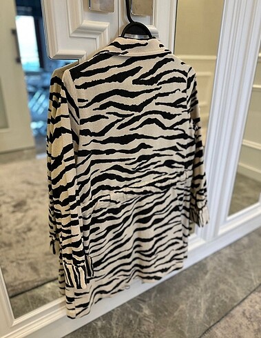 s Beden siyah Renk Seçil zebra desen ceket