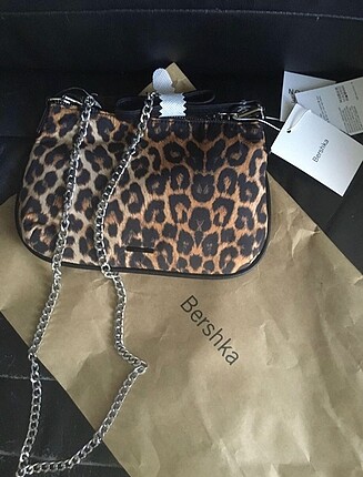 Bershka Leopar Çanta
