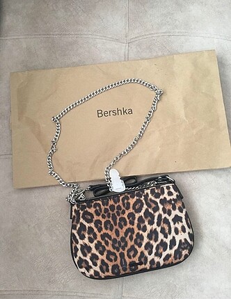 Bershka leopar çanta