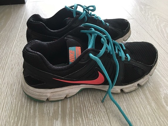 Nike spor ayakkabi