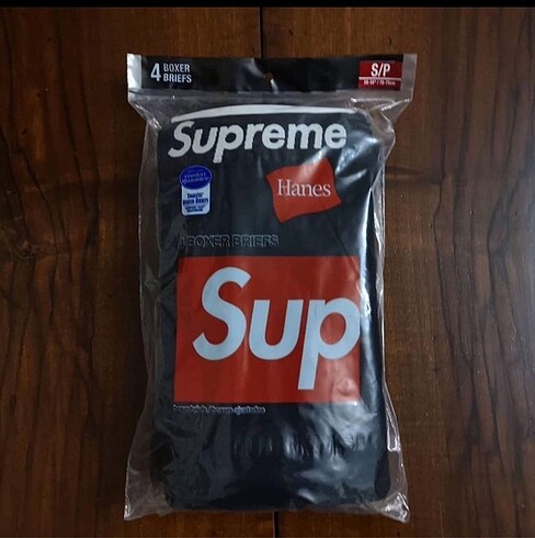 Supreme x Hanes Boxer