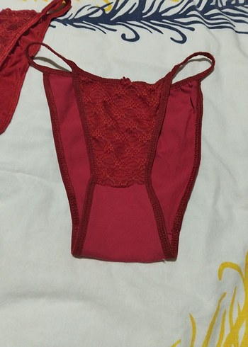 Kırmızı Dantelli İnce Askılı Bikini Altı - Görsel 2