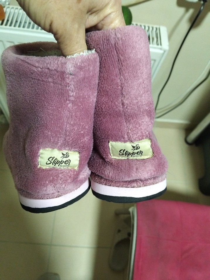 Pembe Polar Ev Terliği - Görsel 2