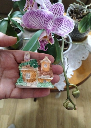 Beyaz Pastel Renkli Minyatür Ev Figürü - Görsel 5