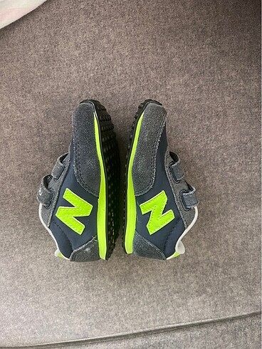 23 Beden New Balance bebek ayakkabısı