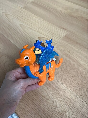 Beden Paw patrol chase