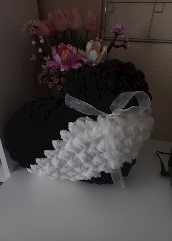 BEŞİKTAŞ TARAFTAR PUFFY KALPLİ YASTIK - Görsel 3