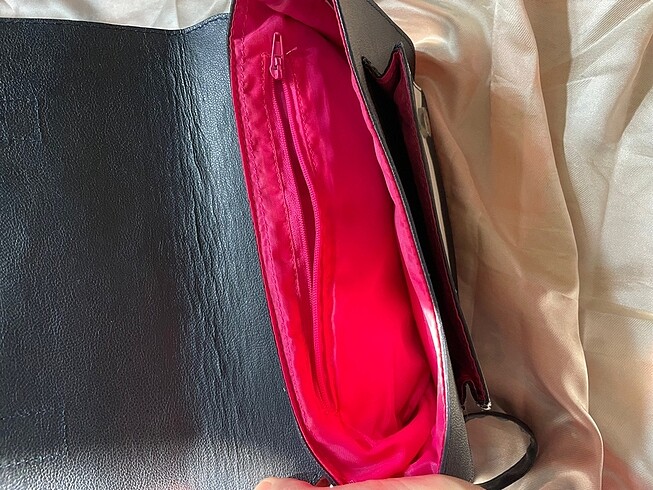 Askılı Çanta - Görsel 3