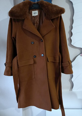 Kahverengi Kürklü Yaka Kadın Kaban - Görsel 3