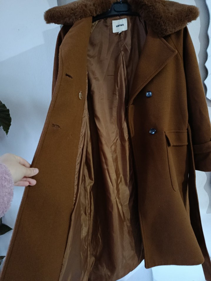 Kahverengi Kürklü Yaka Kadın Kaban - Görsel 4