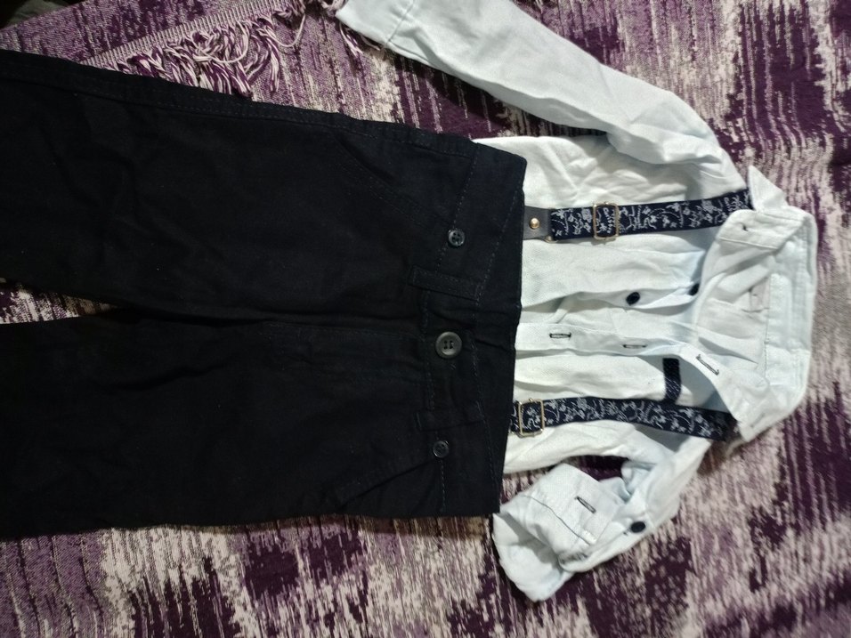 Bebek Erkek Kotlu Beyaz Gömlek ve Siyah Pantolon - Görsel 5