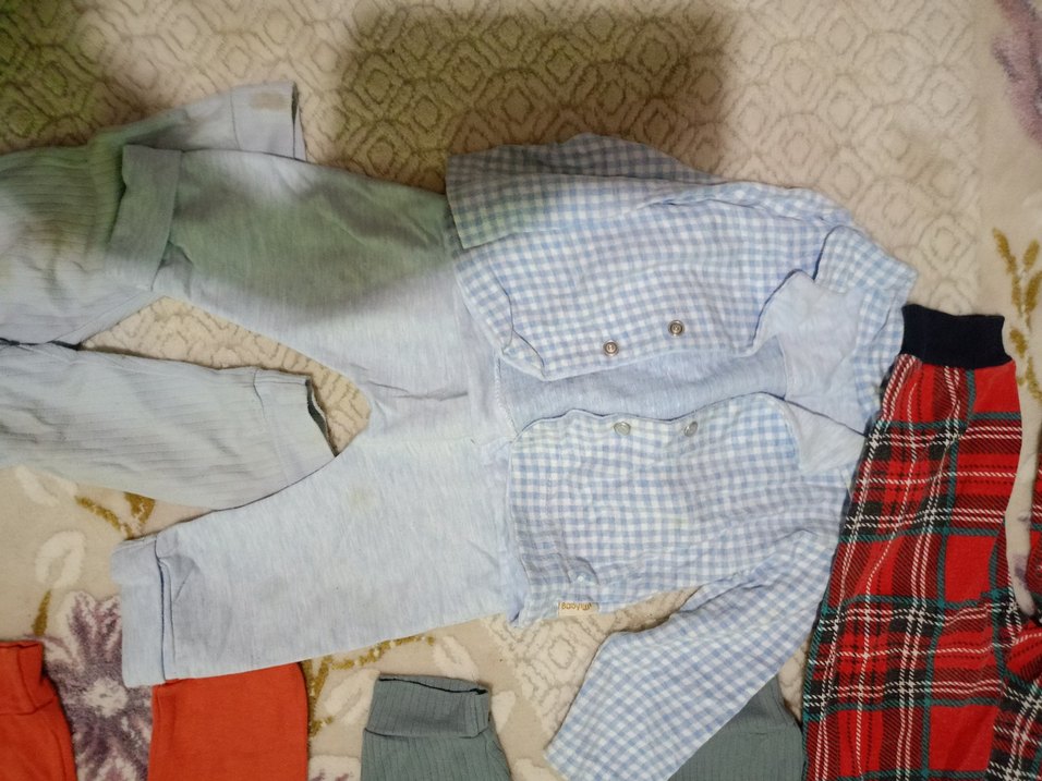 Kırmızı Baskılı Bebek Takımı - Görsel 4