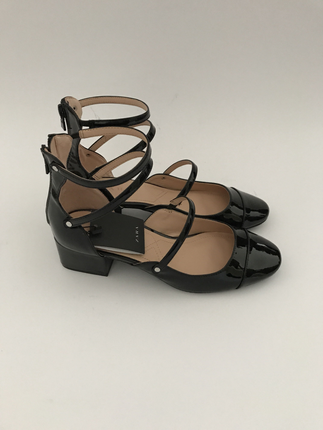 Zara bantlı ayakkabı