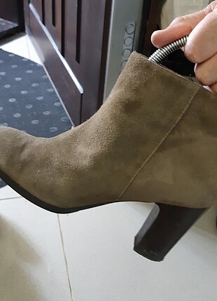 39 Beden Çok şık KISA BOT