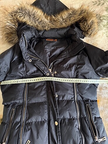 Zara Kaban mont