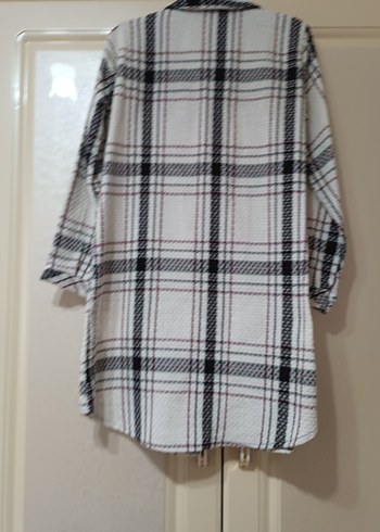 Düğmeli Uzun Kollu Beyaz Ekose Kadın Gömlek - Görsel 3