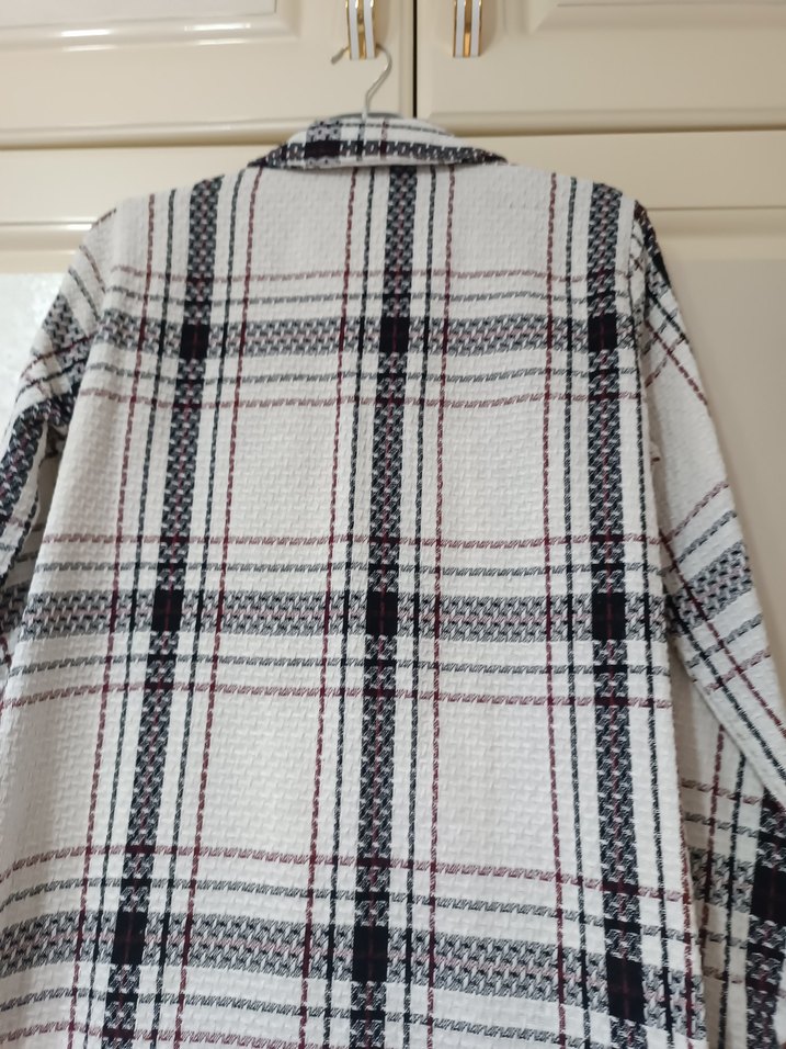 Düğmeli Uzun Kollu Beyaz Ekose Kadın Gömlek - Görsel 4