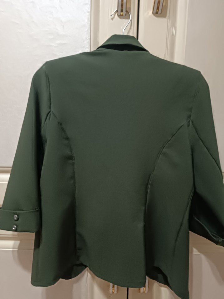 Kemer Detaylı Koyu Yeşil Kadın Blazer - Görsel 5