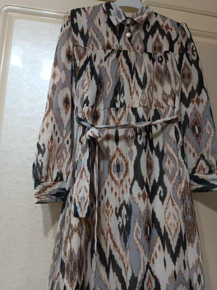 Bohem Tarz Uzun Desenli Elbise 1 kere giyildi - Görsel 2