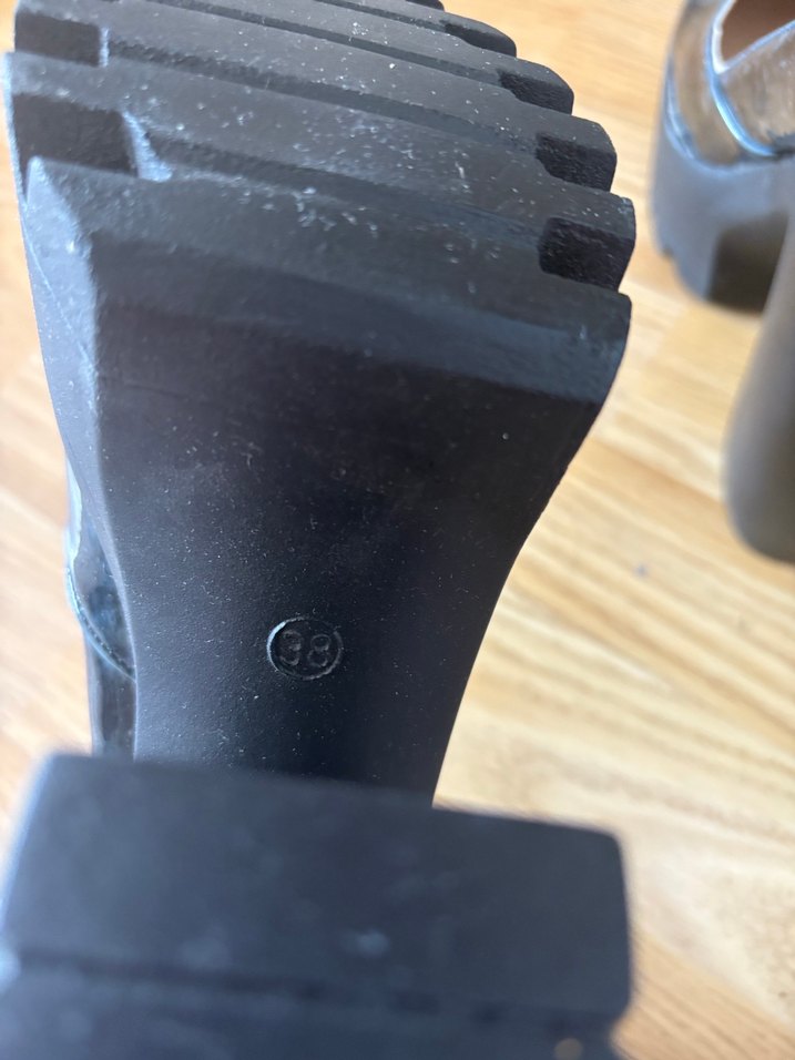 Siyah Gotik Platform Topuklu Kadın Ayakkabı - Görsel 4