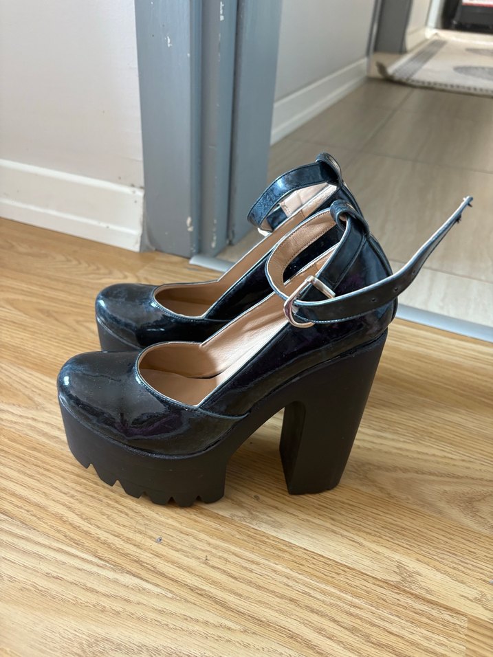 Siyah Gotik Platform Topuklu Kadın Ayakkabı - Görsel 2
