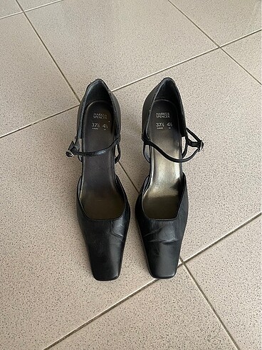 Mary Jane Model Topuklu Ayakkabı