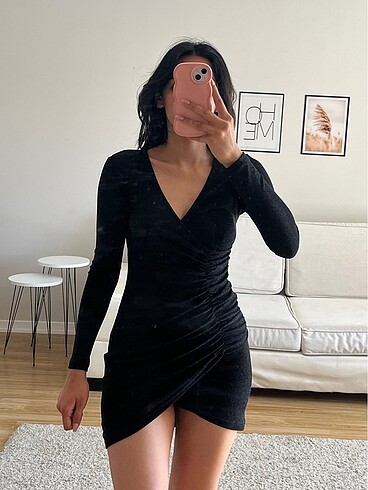 Büzgülü simli elbise