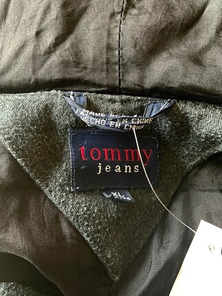 xl Beden Tommy Hilfiger Parka %70 İndirimli.