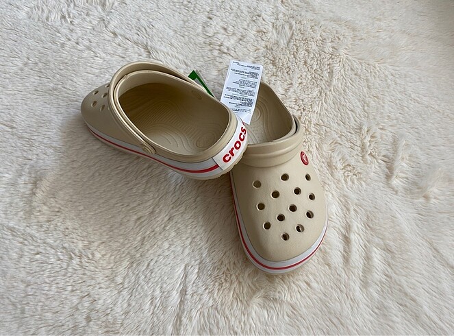 CROCS