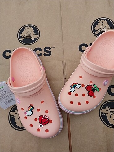 37 Beden çeşitli Renk CROCS