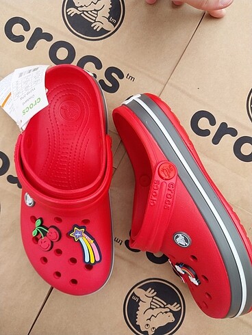 CROCS
