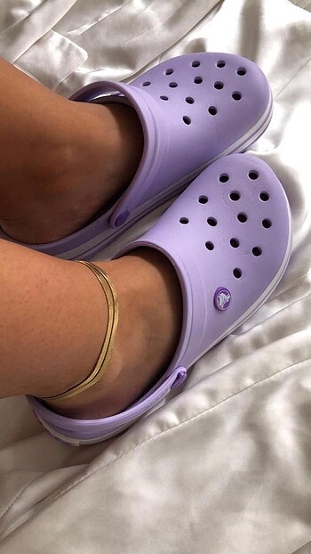 CROCS