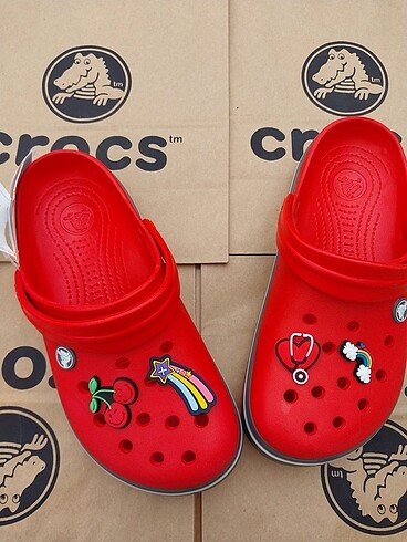 36 Beden CROCS
