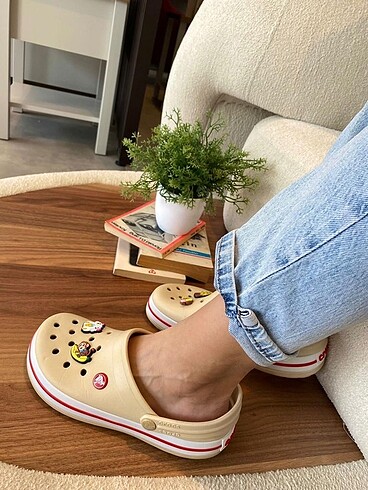 Crocs CROCS