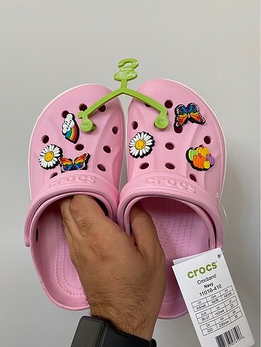 CROCS