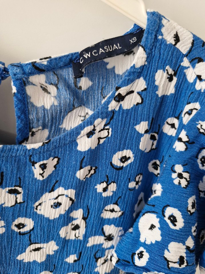 Mavi Çiçekli Kısa Kollu Kadın Bluz - Görsel 2