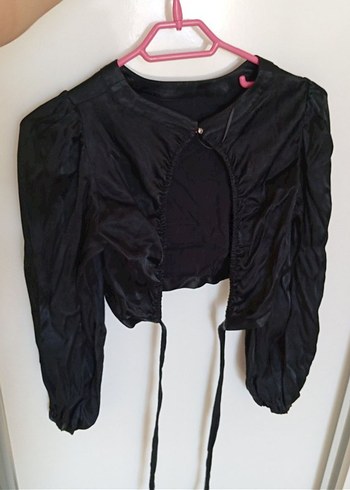siyah saten yeni Zara marka arkadan bağlamalı mini üst - Görsel 2